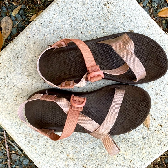 chacos cloud womens